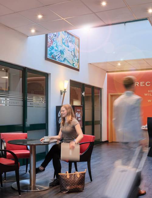 Rezeption des Suite Hotel Leipzig